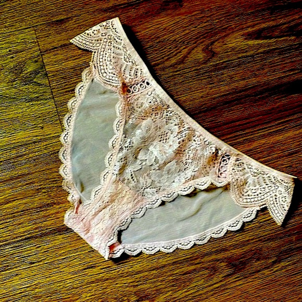 NWOT Victoria's Secret Dream Angels Cheekini - Bundle and Save!